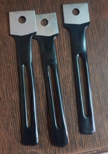 टिकाऊ फाइन फ़िनिश और रस्ट रेज़िस्टेंट PVC कोटेड हार्नेस क्लिप वारंटी: 1 वर्ष