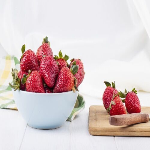 Sweet Delicious Natural Rich Taste No Artificial Color Red Organic Fresh Strawberry