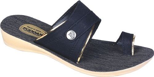 Leather Black Colour Party Wear Ladies Slip On Chappals(5 To 9 Inches)