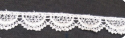 कपड़ों के उपयोग के उद्देश्य के लिए कॉटन हैंडमेड और व्हाइट कलर विंटेज क्लूनी लेस