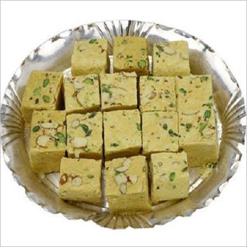 Yummy And Delicious 1Kg Elaichi Flavored 100% Fresh Sweet Soan Papdi  Fat: 10 Grams (G)