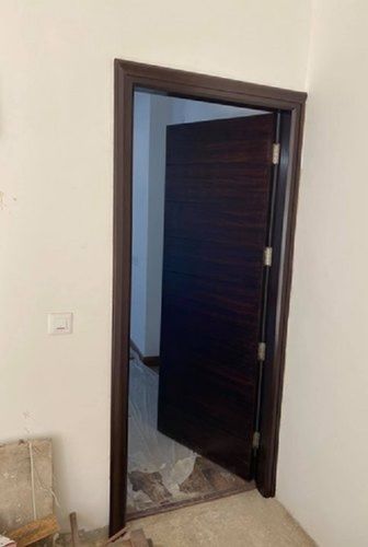 Solid Wood Strong Durable Long Lasting Laminated Finishing Brown Wooden Laminated Plywood Doors