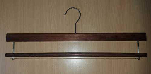 35 Mm Diameter Plastic Hanger Used In Hotel, Home And Showrooms