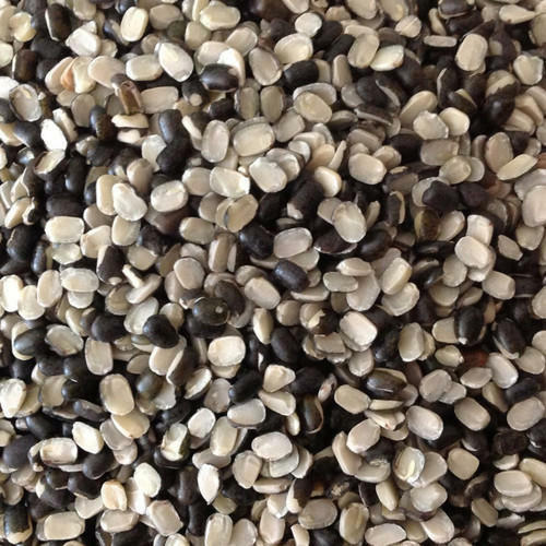 Black And White Color Urad Dal With 1 Year Shelf Life And No Added Color