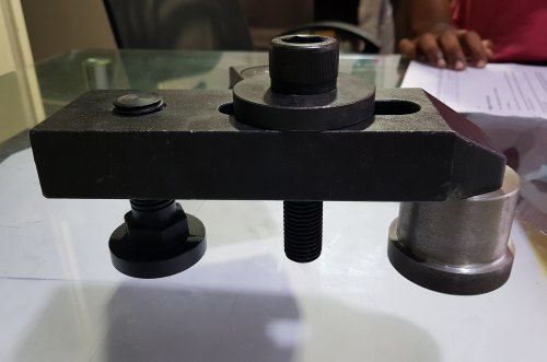 Forged C Mold Clamp With 26-32 Hardness And Carbon Steel Materials, Powder Coated