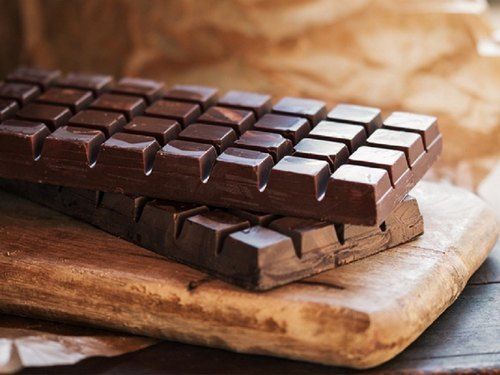 Tasty And Milky Rectangular Milk Compound Sweet Taste Chocolate, Weight 100gm