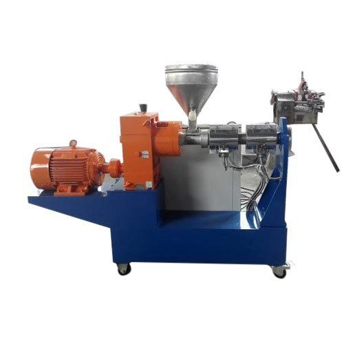 Blue And Silver 100-200 Kg Per Hour Semi Automatic Single Screw Extruder