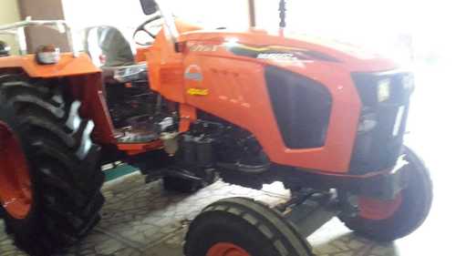 Fuel Efficient 4 Cylinder Kubota Tractor With 540 @2160 Erpm For Agriculture Use