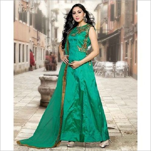 Comfortable And Stylish Form Fitting Design Ladies Party Wear Green Gown
