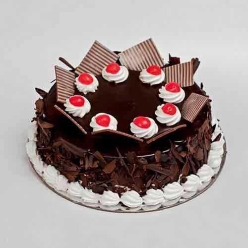 Delicious Taste Chocolate Flake Black Forest Birthday Cake For Party Celebration