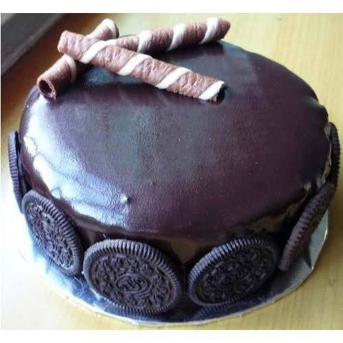 Delicious Taste Dark Black Chocolate Flavour Birthday Cake For Party Celebration