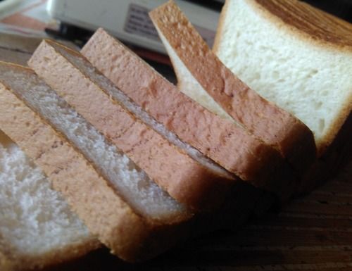  चौकोर आकार और 3 घंटे की शेल्फ लाइफ के साथ स्वीट मिल्क ब्रेड, स्वादिष्ट स्वाद 