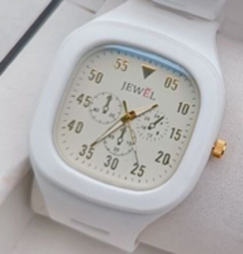 White Color And Analog Type Stylish Mens Wrist Watch For Casual Wear