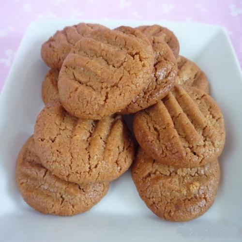 Normal Sweet Delicious Natural Rich Taste Premium Confectionery Round Bakery Cookies