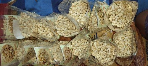 Wholesale Price Export Quality 24mm White Natural And Pure Raw Cashew Nut Dry Fruit