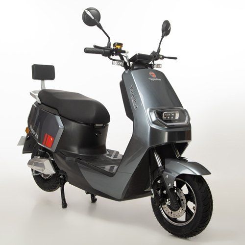 Fast Chargeable Raymotoss Rayo X1 Electric Scooter