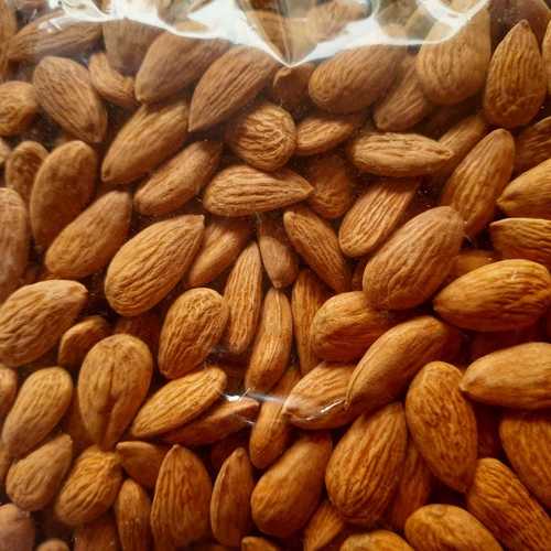 100% Organic California Almond, Packaging Type : Sacks, Packaging Size: 25kgs