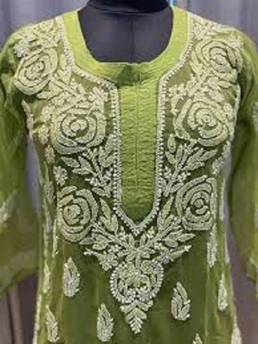 Ladies Casual 3/4Th Sleeves Round-Neck Green Embroidered Silk Net Kurti Bust Size: 38 Inch (In)