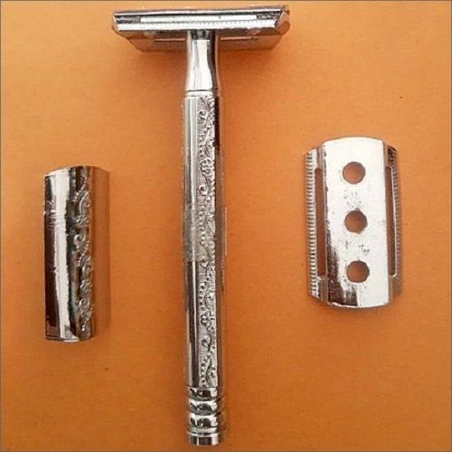 Mens 2-4 Inch Silver Stainless Steel Handle Shaving Razor With Stainless Steel Blade Gender: Male