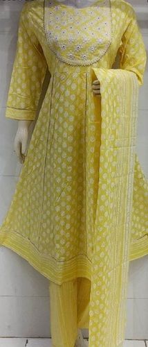 No Fade Soft Comfortable And Breathable Fabric Yellow Color Fancy Ladies Kurti