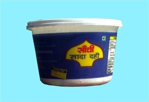  100 ग्राम सफेद ताजा सादा सांची दही, वसा- 4.5%, Snf -8.5%, कुल ठोस - 13% आयु समूह: वयस्क