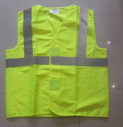 V Neck Green V-Neck Sleeveless 100% Nylon Safety Jacket For Industrial Uses