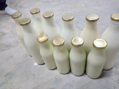 100% Natural Fresh Pure Cow'S Milk Rich In Calcium, Potassium, Phosphorus