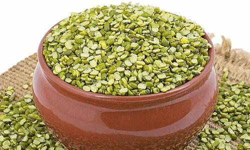 Natural And Organic Pure Raw Green Moong Chilka Dal With High Nutritious Value