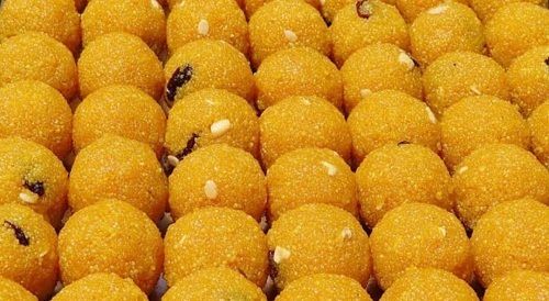 No Added Preservatives Rich Aroma Sweet Taste Fresh Round Boondi Laddu