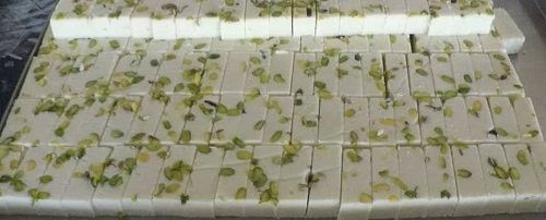 Khoya Barfi No Artificial Color Rich Aroma Authentic And Fresh Mouthwatering Taste Kaju Pista Burfi