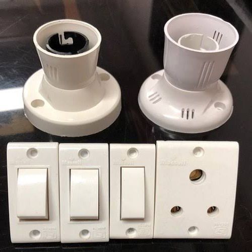 White Extension Board Multi Outlet Electrical Switch Board With Single Socket And Bulb Holder 