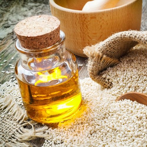 Natural White Nutrients Rich Sesame Oil without Added Colors
