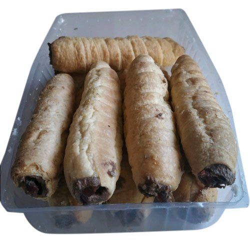 Delicious Creamy Crunchy Sweet Taste Smooth Vanilla Flavour Cream Chocolate Cream Rolls Fat Contains (%): 5 Grams (G)