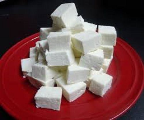 Fresh And Natural Organic Cow Milk Paneer With Rich In Protein & Vitamin A