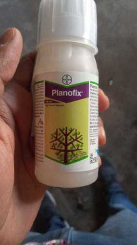 Planofix Liquid Plants Growth Regulator 100Ml For Increasing Branching Controlled Release Type