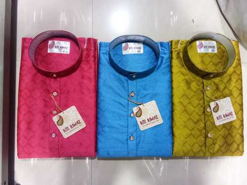 Various Anti Shrink And Anti Wrinkle Mens Casual Wear Shirt