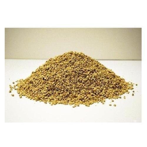 Long Shelf Life, Accurate Composition Organic And Fresh Poultry Feed For Hen Application: Water