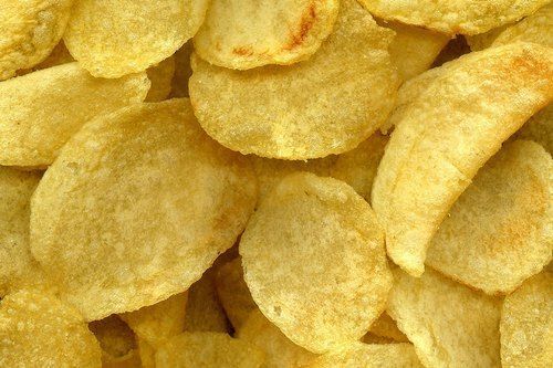 Spicy And Salted Fried Potato Chilly Chips, Plain Salt, Additive, Preservative