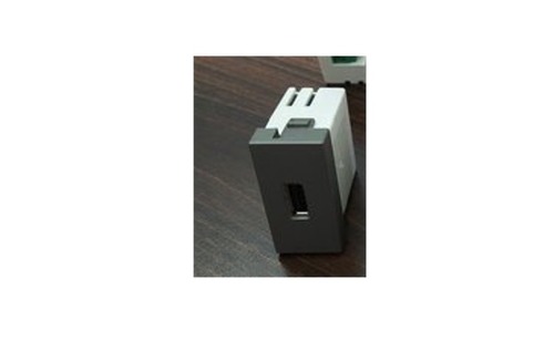 1 Pcs White Color Usb Charger Socket For Mobile Phone, 220V Input, 60 G Weight, 2 Amp Input Voltage: 220 Volt (V)