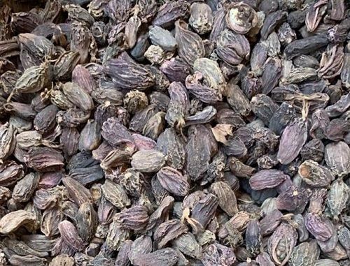 Dry Natural Bold Black Cardamom For Food Spices With 6-12 Months Shelf Life