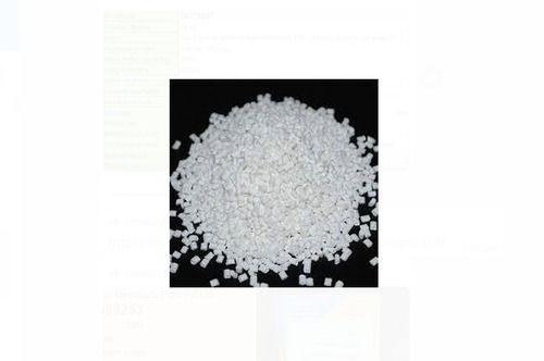 Industrial Grade White Recycled PPO Granules, 25 Kg For Processing Different Plastic Based Material