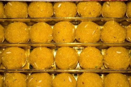 Pure And Natural Yellow Fresh Boondi Laddu For Traditional Indian Sweets