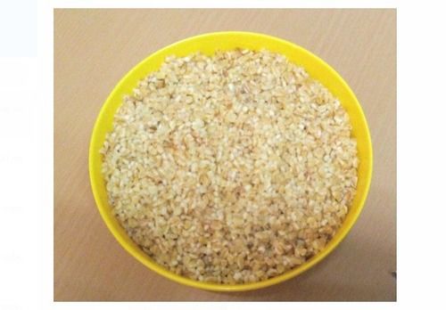 Plain 1Kg Pack, Dried And Cleaned 100% Pure Organic Wheat Dalia With Rich Protein And Fiber