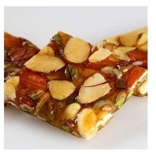 Natural Rich Delicious Sweet Taste Square Brown Dry Fruit Chikki