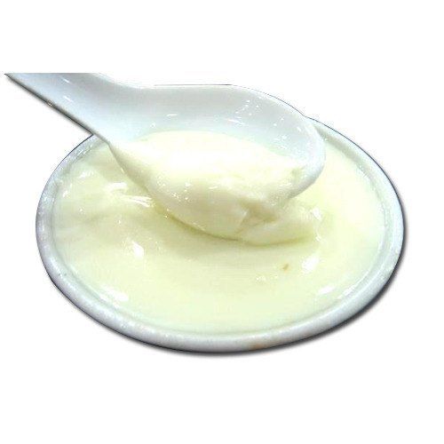  सफेद रंग का ताजा दूध दही 2 दिन की शेल्फ लाइफ के साथ और पोटेशियम, विटामिन ए, विटामिन बी 12 और विटामिन डी से भरपूर 