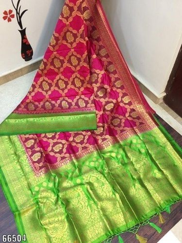 Red Green Colour Borders And Pallu Contrast Pattu Sarees With Blouse Piece Set