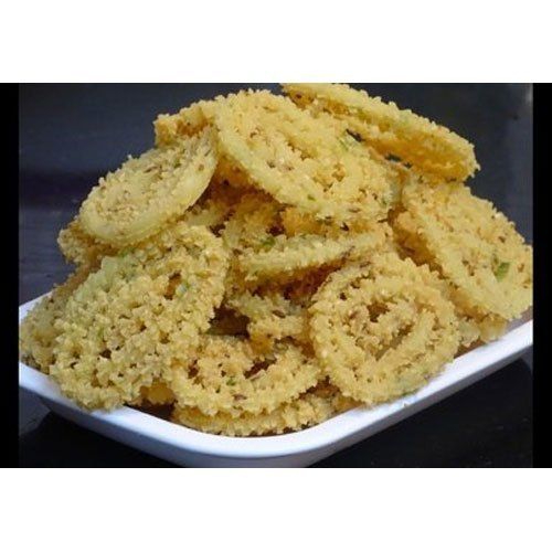 Lite Yellow Color Plain Butter Murukku 200gm With1 Months Shelf Life And Delicious Taste