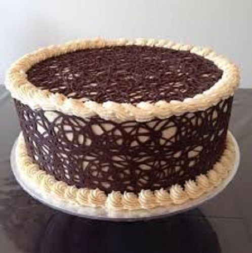 Creamy And Tasty Brown And Chocolate Flavour Cake For Birthday Party And Anniversary Fat Contains (%): 1 % Percentage ( % )