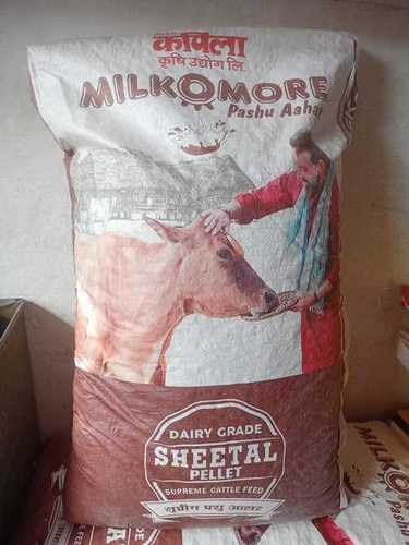 Dairy Grade Kapila Milokomore Sheetal Pellet Cattle Feed For Animal Feed