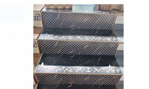 नॉन-स्लिप 4 फीट, सीढ़ियों, स्टेप और राइजर के लिए सुंदर स्टार डिज़ाइन ग्रेनाइट टाइल्स के साथ काला रंग